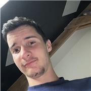 Professeur particulier de mathématiques qui est en fin de lycée donc comprend très bien les élèves